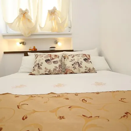 Apartment Amber
